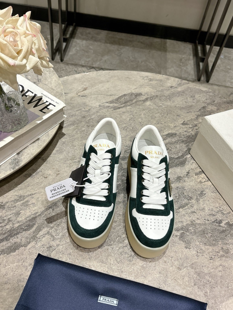 Pra*a sneakers